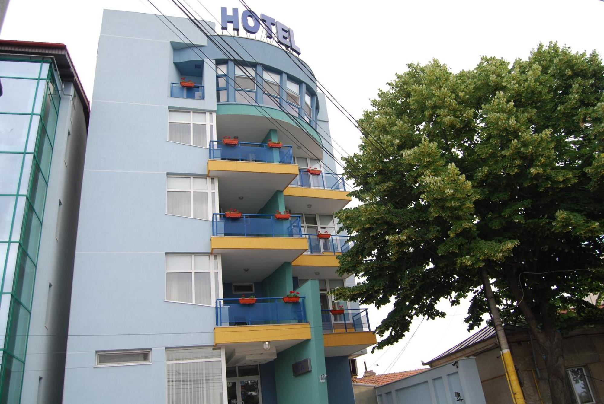 Dali Hotel Neptun Exterior photo