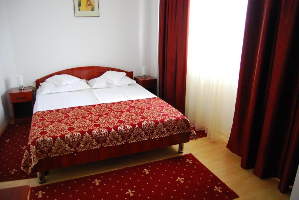 Dali Hotel Neptun Room photo